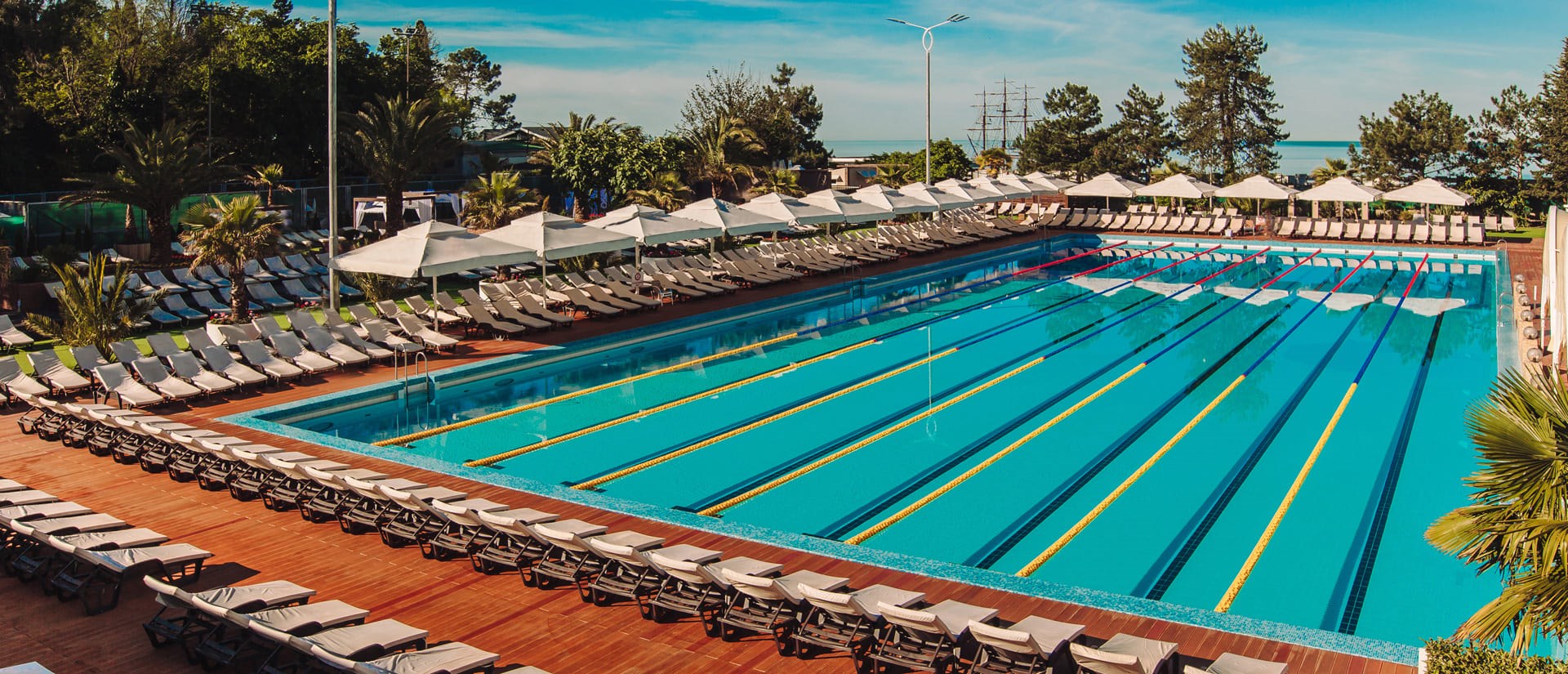 Grand Hotel  Zhemchuzhina